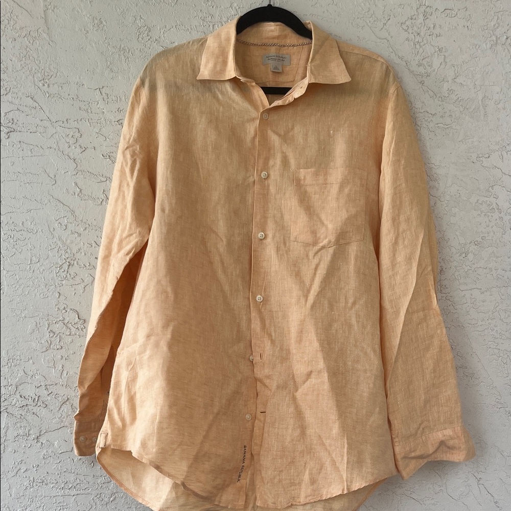 Banana Republic Men's Peach Button Down Shirt